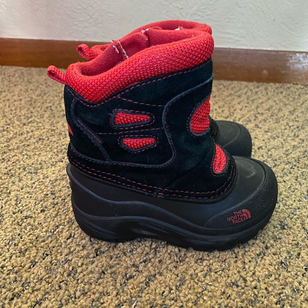 The North Face Kids' Black and Red Snow Boots size 6